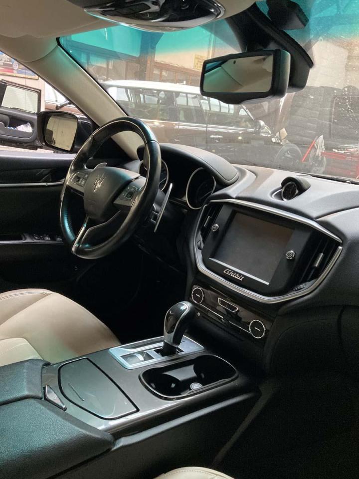 Nous réparons la boîte de vitesses automatique de votre véhicule, quelle que soit sa marque